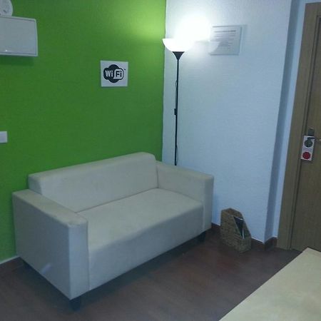 Arjori Rooms Hostal サラマンカ エクステリア 写真