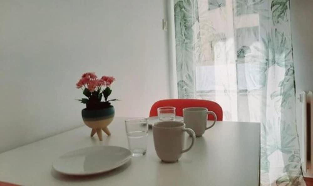 Arjori Rooms Hostal サラマンカ エクステリア 写真