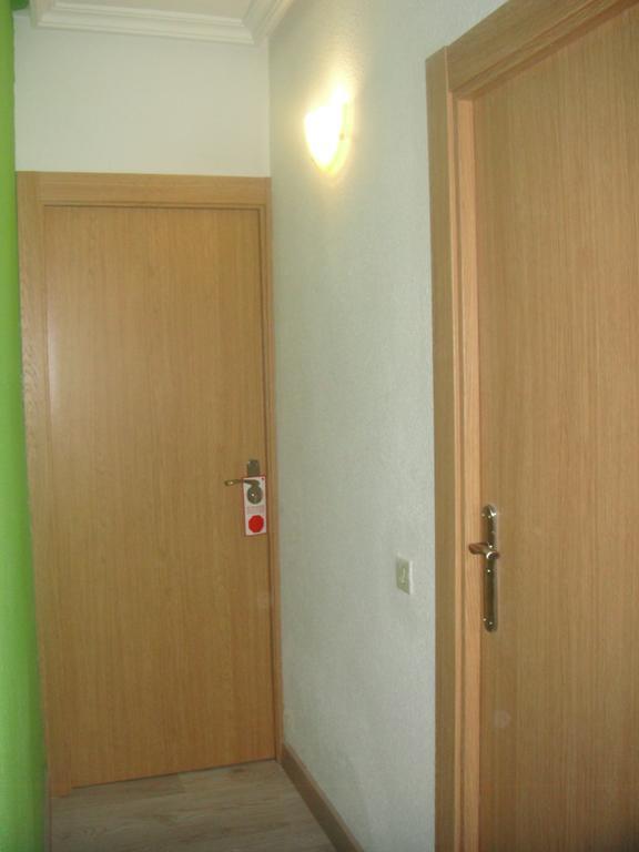Arjori Rooms Hostal サラマンカ エクステリア 写真