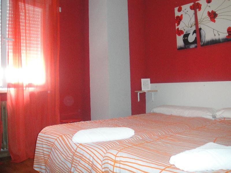 Arjori Rooms Hostal サラマンカ エクステリア 写真